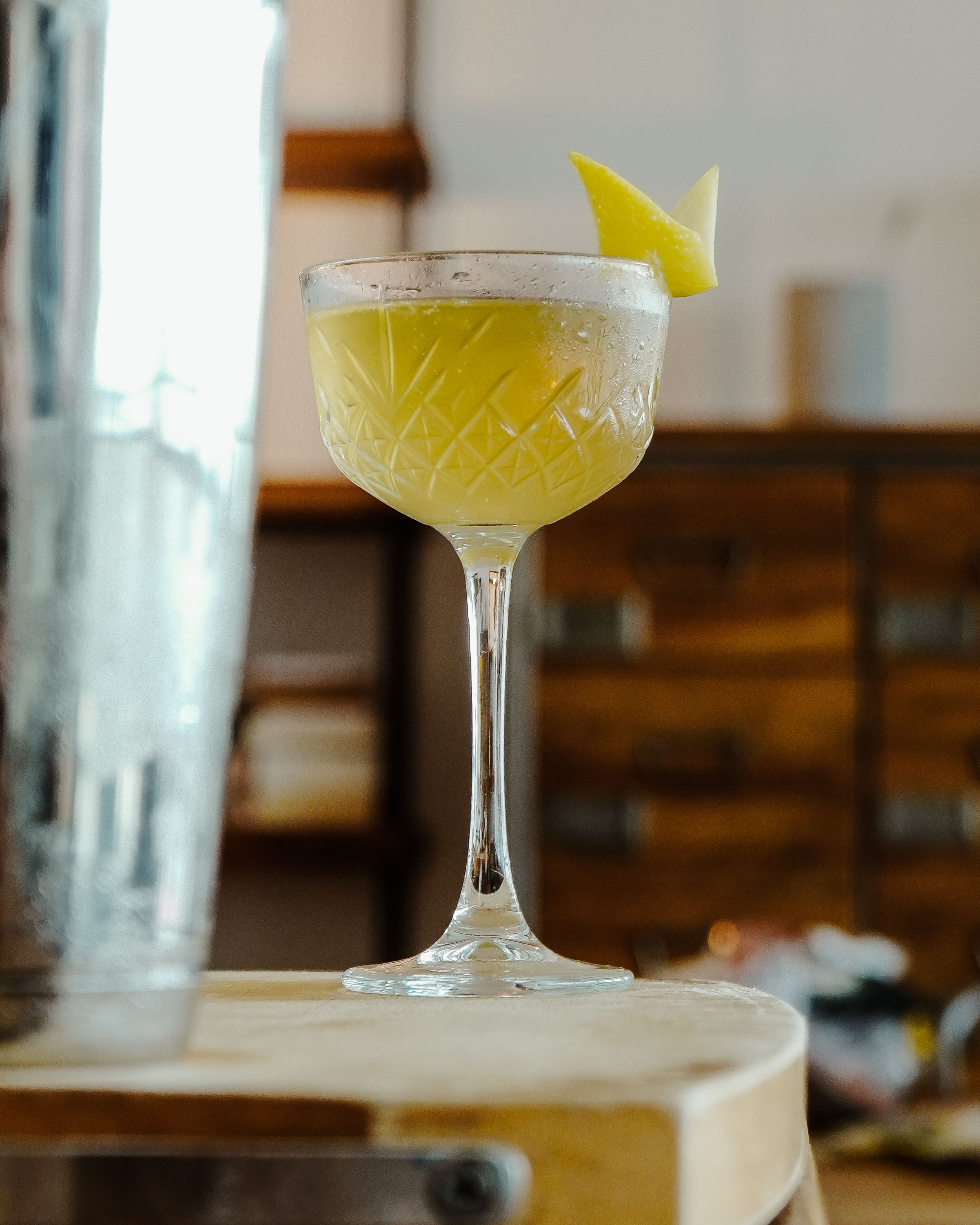 How to make the French 75 Cocktail
